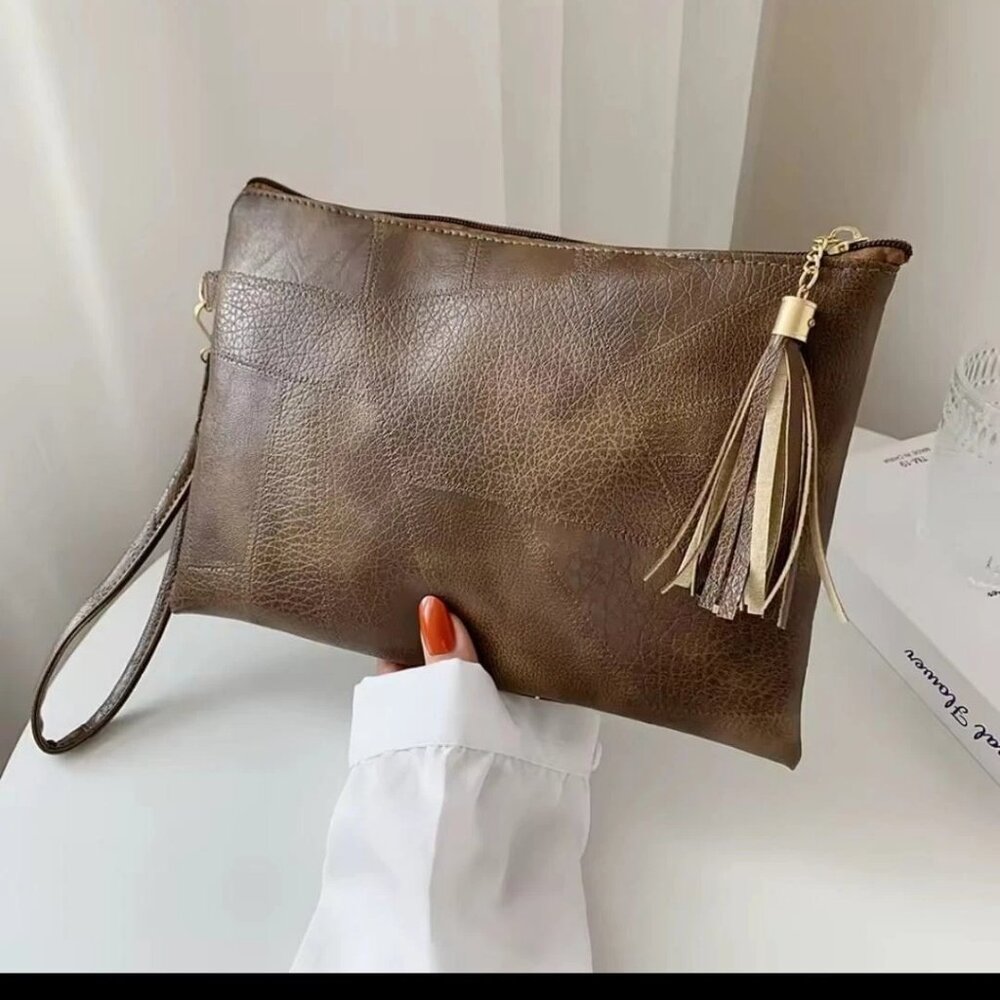 Women’s PU Leather Tassel Clutch Wristlet Envelope Bag Phone Purse Brown